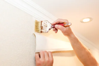 Pose de papier peint à Villegats — revêtements muraux et toiles de verre